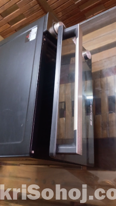 একটি Miyako Mikro Oven বিক্রি করা হবে